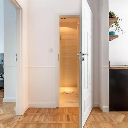 Apartment Marszalkowska Elegant With A Balcony Center By Rent Like *