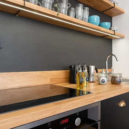 Appartement Elegant In Center With A Balcony By Renters *