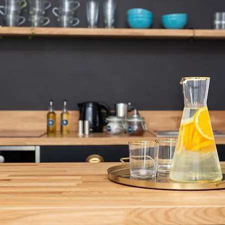 Elegant Apartment In Warsaw Center With A Balcony By Noclegi Renters *