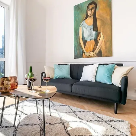 Apartment Elegant Apartment In Warsaw Center With A Balcony By Noclegi Renters